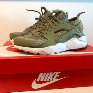 Nike Air Huarache Run Ultra Sneakers